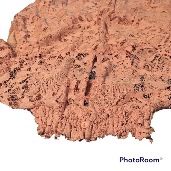 Topshop Lace Ruffle Shell Top - Picture 5 of 8